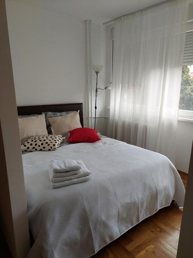Sonata 1 Apartamento Belgrado Exterior foto